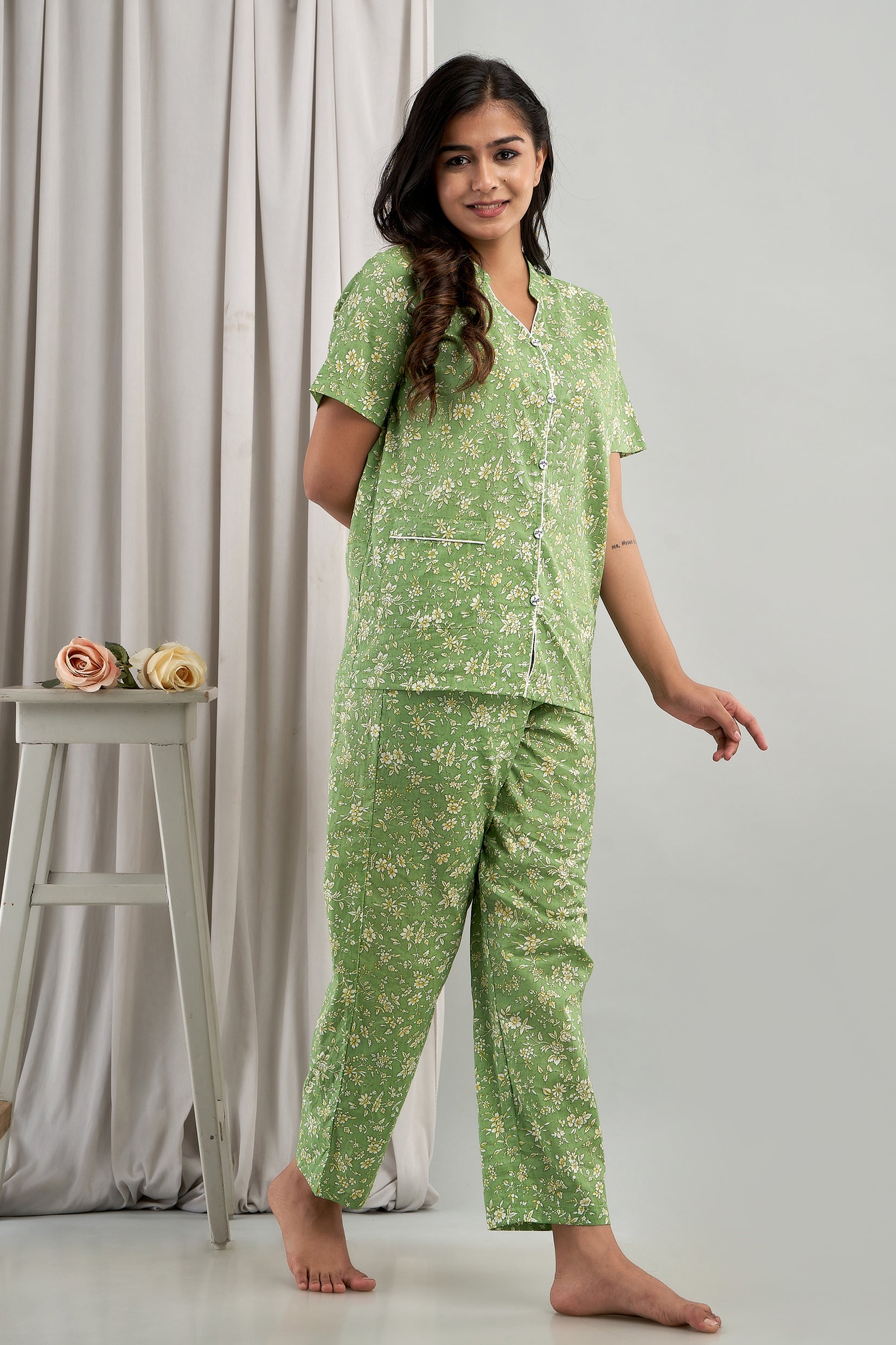 Half Sleeve Green Women Night Suit