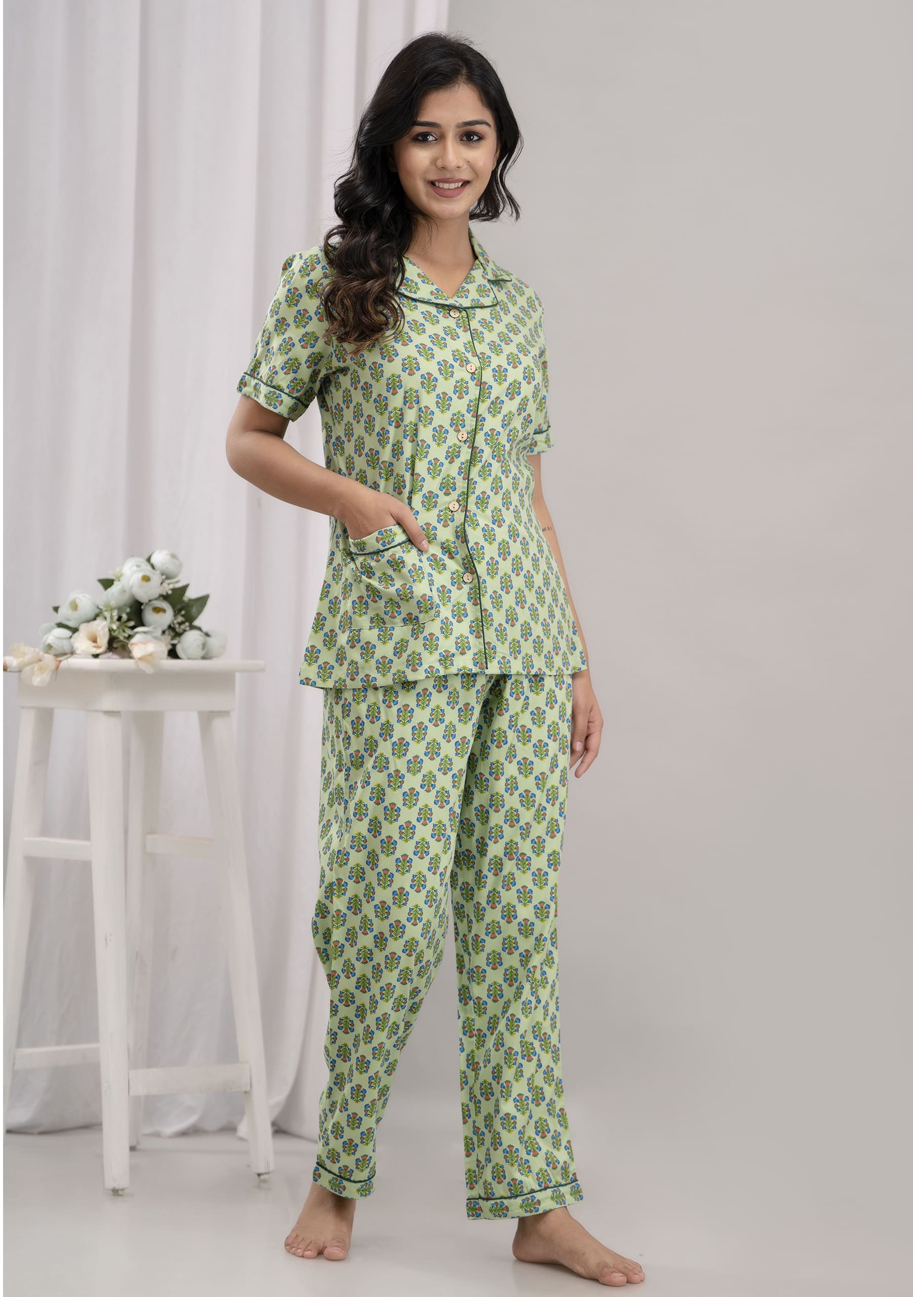 Half Sleeves Collar Neck Green Women Night Suit