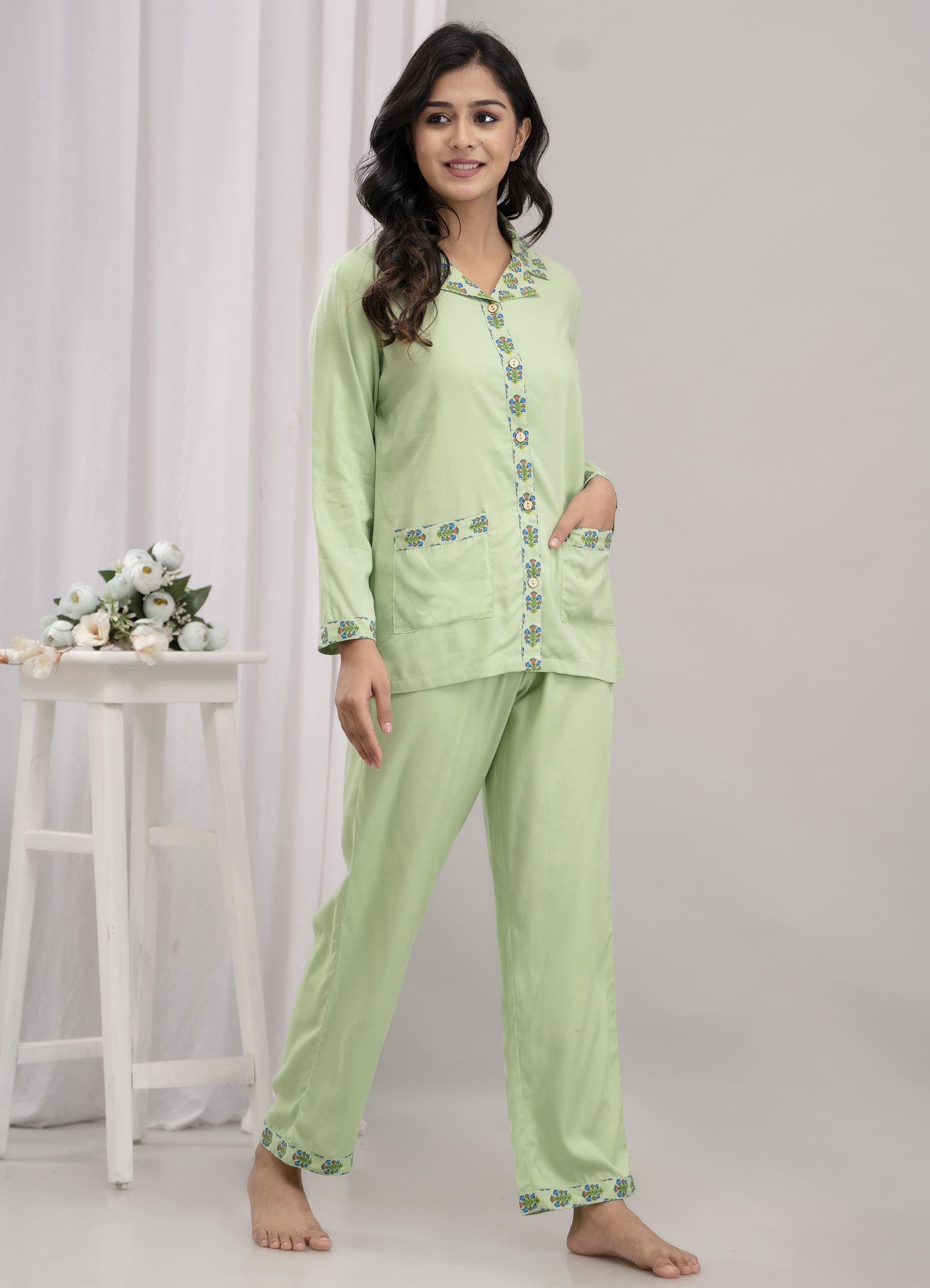 Full Sleeves Collar Neck Green Solid Women Night Suit